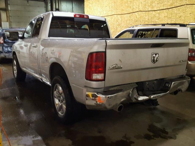 1C6RR7GT7GS342007 - 2016 RAM 1500 SLT SILVER photo 3