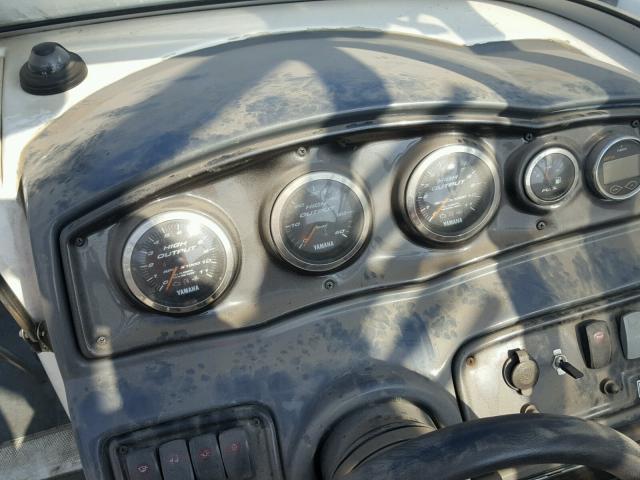 YAMC1359K708 - 2008 MAHINDRA AND MAHINDRA MARINE LOT WHITE photo 8