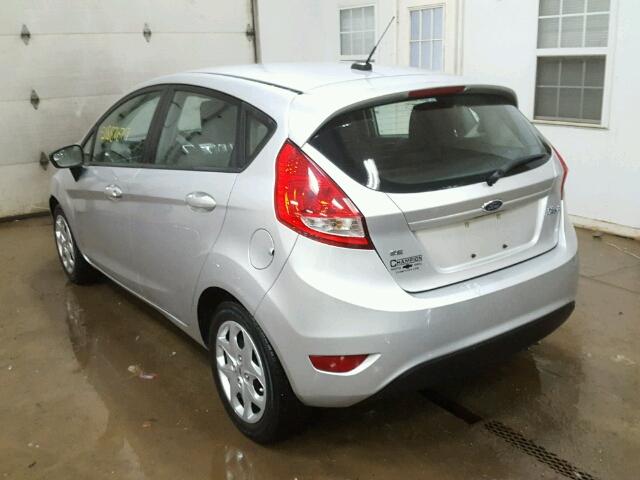 3FADP4EJ0CM134679 - 2012 FORD FIESTA SE SILVER photo 3