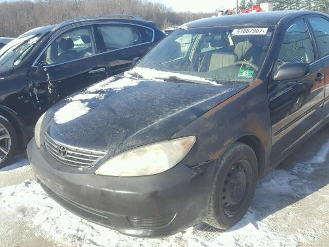 4T1BE32K75U071511 - 2005 TOYOTA CAMRY LE შავი ფოტო 9