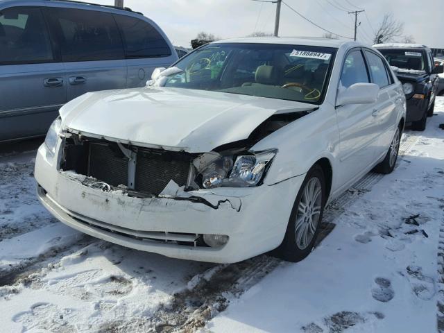 4T1BK36B37U234693 - 2007 TOYOTA AVALON XL WHITE photo 2