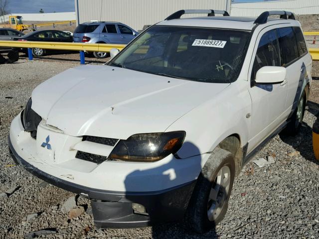 JA4LX41F44U042831 - 2004 MITSUBISHI OUTLANDER WHITE photo 2