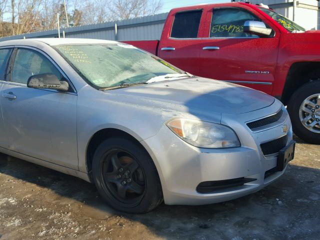 1G1ZA5EK5A4154119 - 2010 CHEVROLET MALIBU LS ვერცხლისფერი ფოტო 9