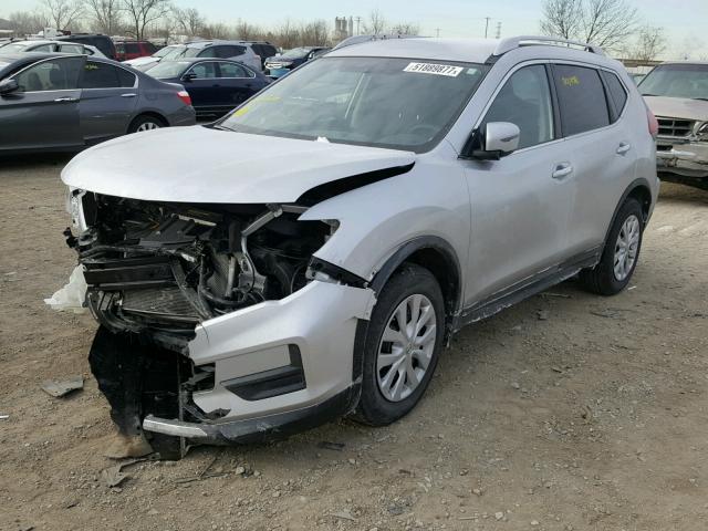 KNMAT2MT7HP579695 - 2017 NISSAN ROGUE S SILVER photo 2