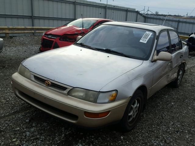 1NXBB02E2VZ660967 - 1997 TOYOTA COROLLA DX BEIGE photo 2