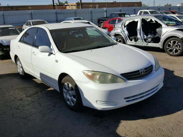 4T1BE32K72U575293 - 2002 TOYOTA CAMRY LE WHITE photo 1