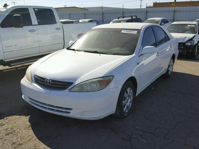 4T1BE32K72U575293 - 2002 TOYOTA CAMRY LE WHITE photo 2