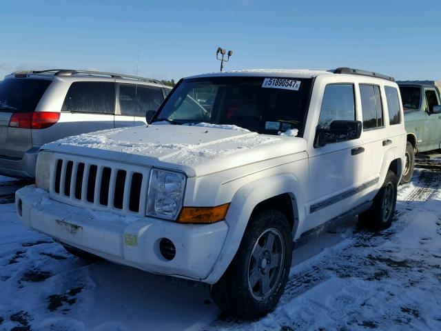 1J8HG48K06C206169 - 2006 JEEP COMMANDER WHITE photo 2