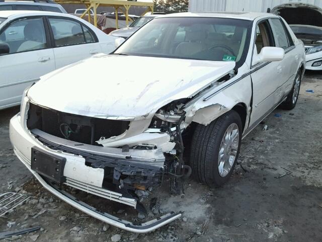 1G6KD57Y88U109500 - 2008 CADILLAC DTS WHITE photo 2