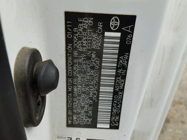 JTKJF5C75B3019047 - 2011 TOYOTA SCION TC 白色 照片 10