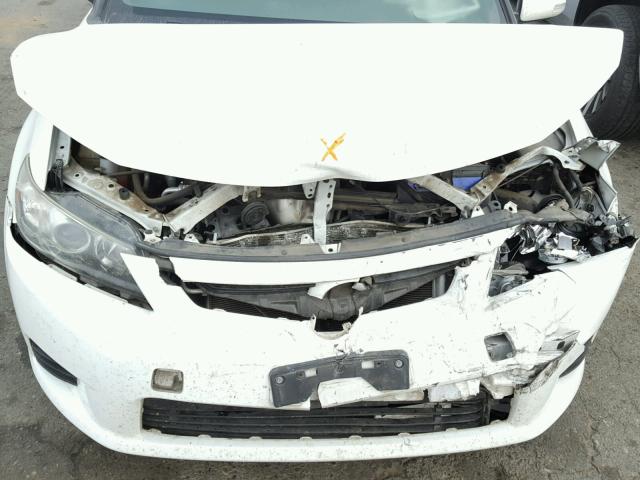 JTKJF5C75B3019047 - 2011 TOYOTA SCION TC WHITE photo 7