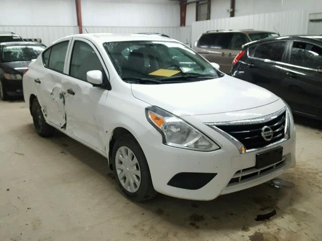 3N1CN7AP6GL841873 - 2016 NISSAN VERSA S WHITE photo 1