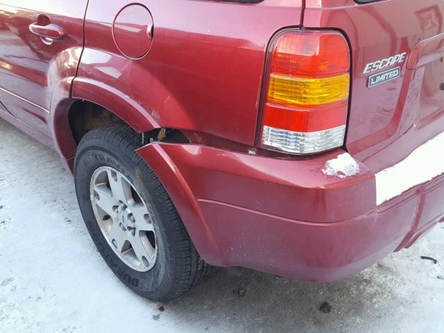 1FMYU94115KA56972 - 2005 FORD ESCAPE LIM RED photo 9