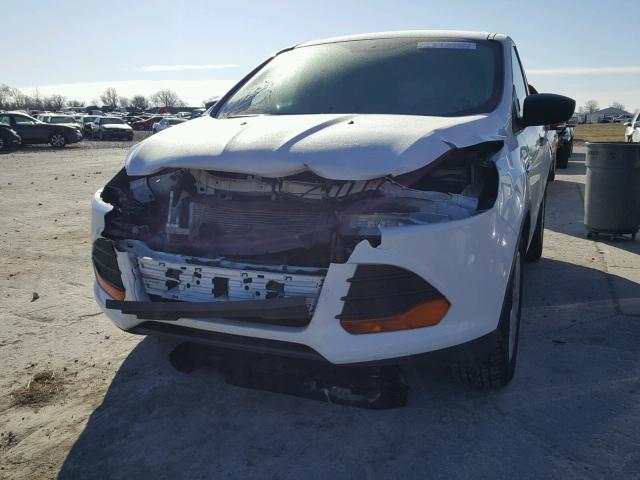 1FMCU0F70FUC13663 - 2015 FORD ESCAPE S WHITE photo 9