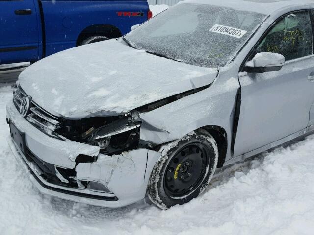 3VW2K7AJ4FM416798 - 2015 VOLKSWAGEN JETTA BASE SILVER photo 9