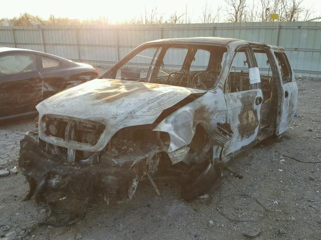 KNDUP132756728886 - 2005 KIA SEDONA EX BURN photo 2