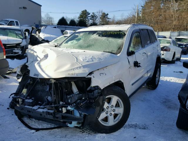 1J4RR4GG3BC669415 - 2011 JEEP GRAND CHER WHITE photo 2