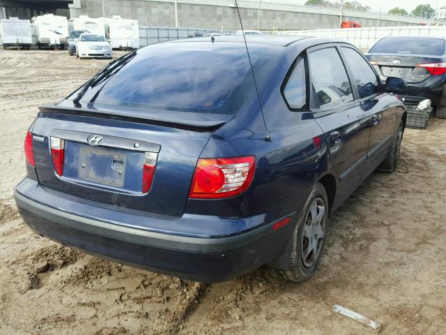 KMHDN56D05U132942 - 2005 HYUNDAI ELANTRA GL BLUE photo 4