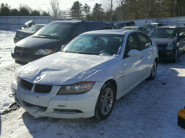 WBAVC73528KP37615 - 2008 BMW 328 XI SUL WHITE photo 2