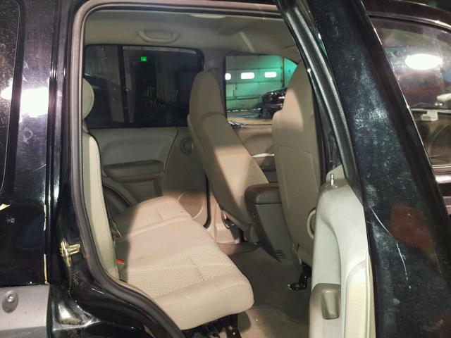 1J4GL38K25W502634 - 2005 JEEP LIBERTY RE BLACK photo 6