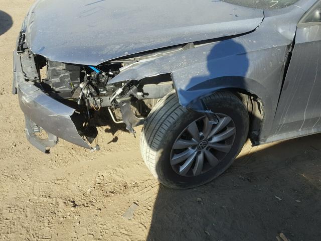 1VWAH7A31DC002517 - 2013 VOLKSWAGEN PASSAT S ნაცრისფერი ფოტო 9