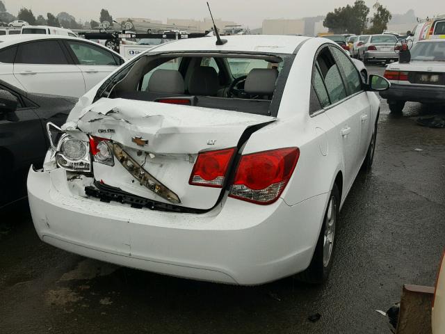 1G1PC5SB0E7370082 - 2014 CHEVROLET CRUZE LT WHITE photo 4