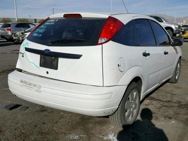 1FAFP37N37W345271 - 2007 FORD FOCUS ZX5 WHITE photo 4