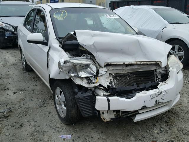 KL1TD56637B150944 - 2007 CHEVROLET AVEO BASE WHITE photo 9