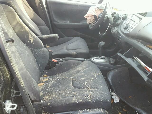 JHMGE8H41AS018601 - 2010 HONDA FIT SPORT BLACK photo 5