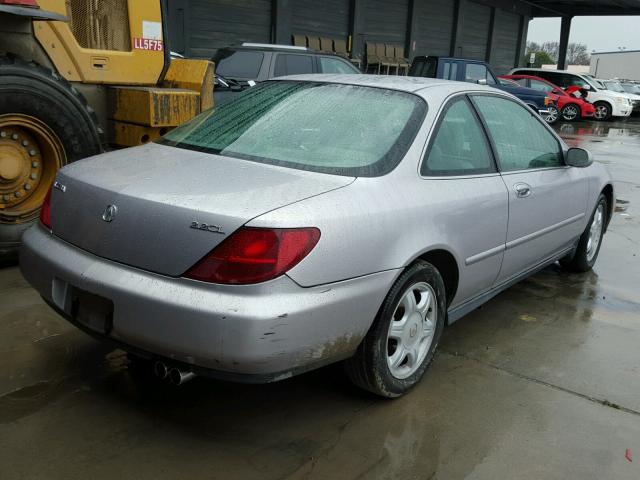 19UYA1249VL001368 - 1997 ACURA 2.2CL Сріблястий фото 4