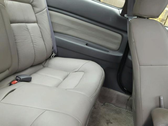19UYA1249VL001368 - 1997 ACURA 2.2CL Сріблястий фото 6