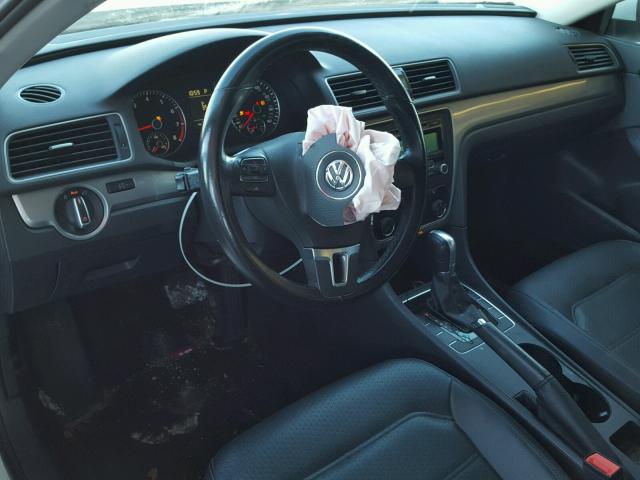 1VWAT7A32FC033518 - 2015 VOLKSWAGEN PASSAT S თეთრი ფოტო 9