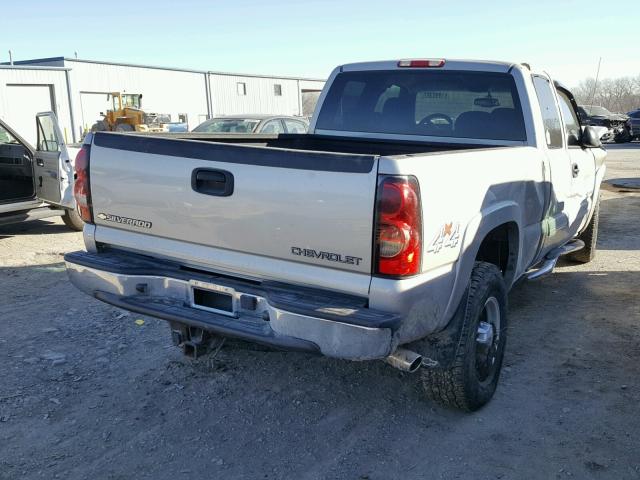 1GCHK29U24E170884 - 2004 CHEVROLET SILVERADO SILVER photo 4