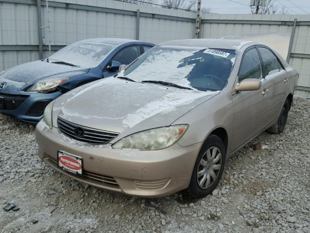 4T1BE32K76U734464 - 2006 TOYOTA CAMRY LE TAN photo 2