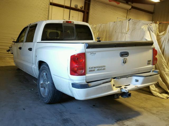 1D7HW48N68S538927 - 2008 DODGE DAKOTA QUA WHITE photo 3