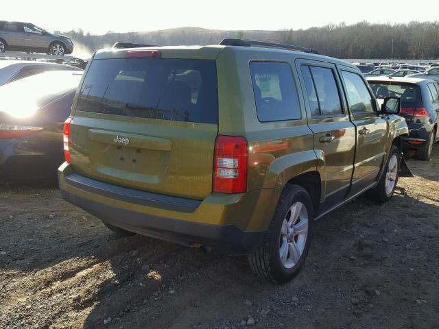 1C4NJPBB2CD580195 - 2012 JEEP PATRIOT SP GREEN photo 4