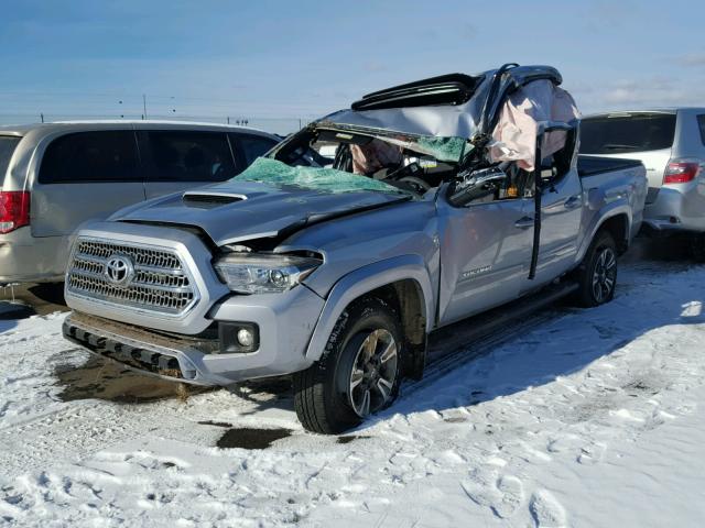 3TMCZ5AN9HM118132 - 2017 TOYOTA TACOMA DOU SILVER photo 2