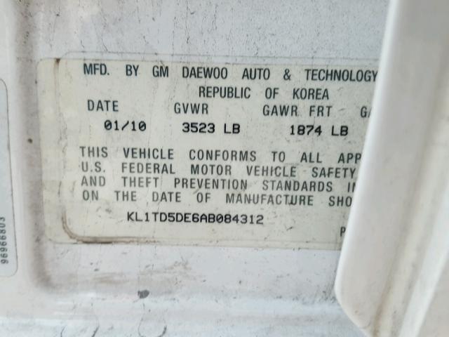 KL1TD5DE6AB084312 - 2010 CHEVROLET AVEO LS WHITE photo 10