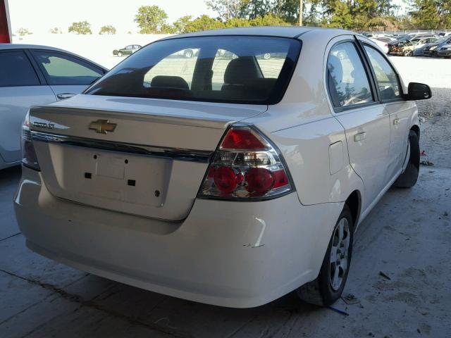 KL1TD5DE6AB084312 - 2010 CHEVROLET AVEO LS WHITE photo 4