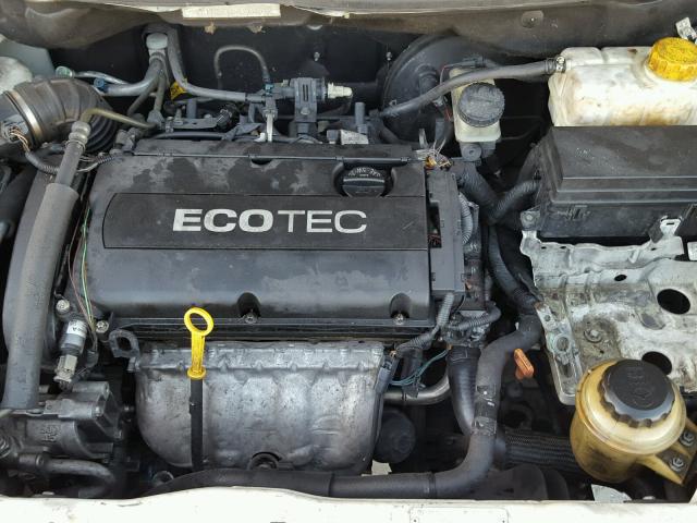 KL1TD5DE6AB084312 - 2010 CHEVROLET AVEO LS WHITE photo 7