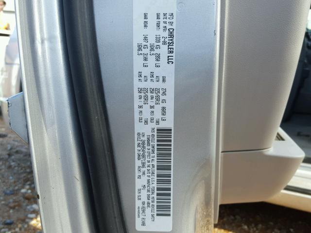 2A8HR54P48R713846 - 2008 CHRYSLER TOWN & COU SILVER photo 10