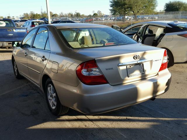 4T1BE32K83U658166 - 2003 TOYOTA CAMRY LE BEIGE photo 3