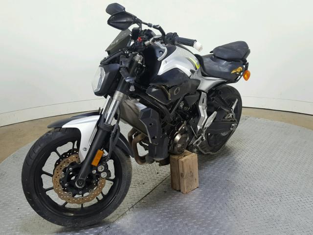 JYARM06E0HA011595 - 2017 YAMAHA FZ07 GRAY photo 4