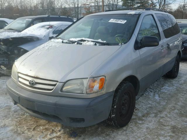 4T3ZF13C22U500628 - 2002 TOYOTA SIENNA LE GRAY photo 2