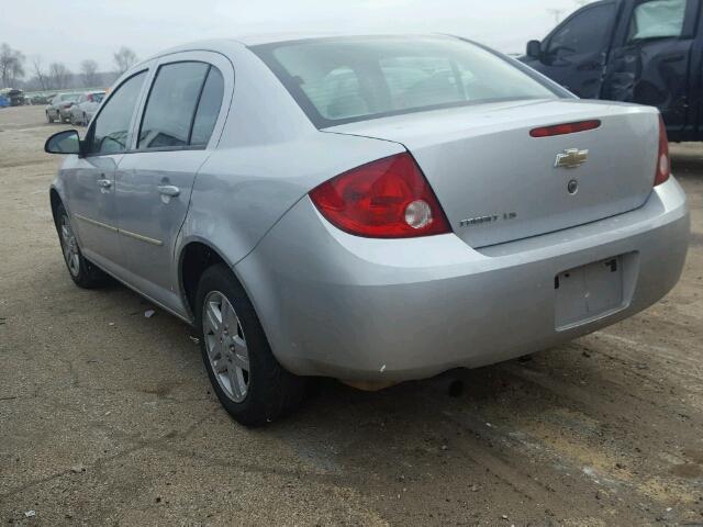 1G1AL54F257639303 - 2005 CHEVROLET COBALT LS SILVER photo 3