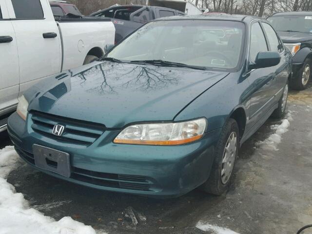 1HGCG66572A124649 - 2002 HONDA ACCORD LX GREEN photo 2