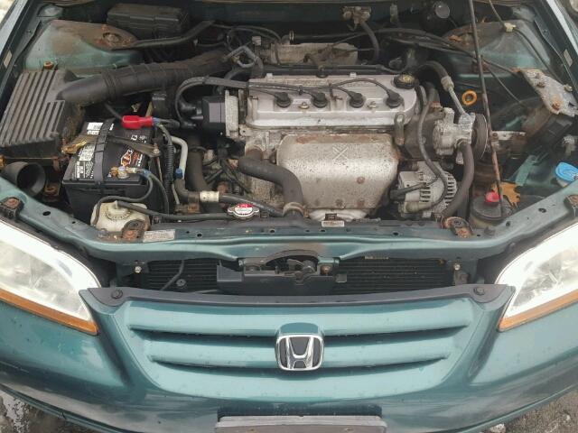 1HGCG66572A124649 - 2002 HONDA ACCORD LX GREEN photo 7