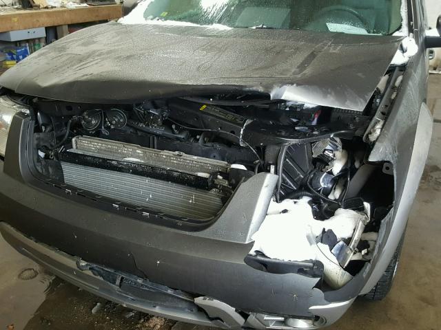 1FMZK02105GA04017 - 2005 FORD FREESTYLE GRAY photo 9