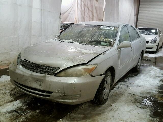 4T1BE32KX3U171535 - 2003 TOYOTA CAMRY LE SILVER photo 2