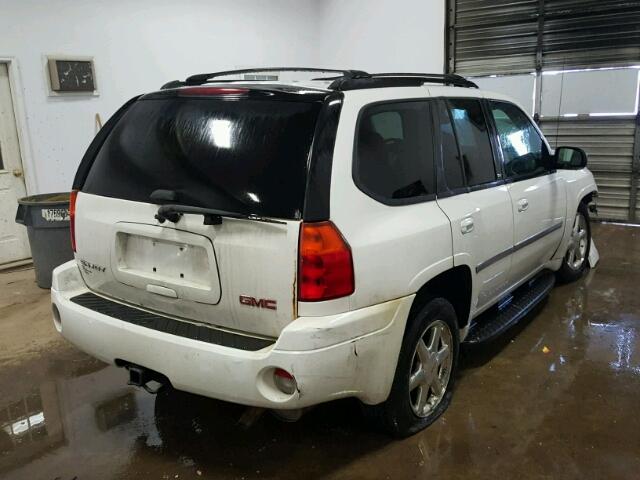 1GKDT13S582149536 - 2008 GMC ENVOY WHITE photo 4